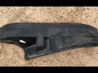 планка под капот BMW 6 серия F06/F12/F13 F12 2011, 4.4 л., бензин, АКПП, купе, полный привод, 7211464