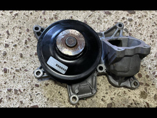помпа BMW X5 E70 [рестайлинг] 2011, 4.0 л., D, дизель, АКПП, а52, внедорожник 5 дв., полный привод, правый руль
