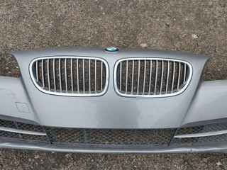 бампер передний BMW 5 серия F07/F10/F11 2011, 3.0 л., i, N55 B30 A, бензин, АКПП, серый, седан, полный привод