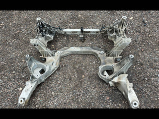 балка подвески передняя (подрамник) BMW 5 серия F07/F10/F11 2011, 3.0 л., i, N55 B30 A, бензин, АКПП, серый, седан, полный привод