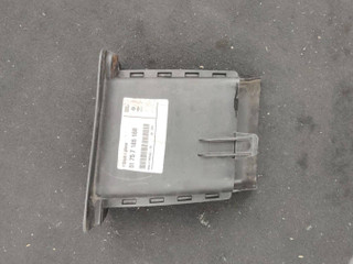 воздуховод тормозной правый BMW 7 серия F01/F02 2012, 4.4 л., i, N63 B44 A, бензин, АКПП, седан, полный привод, 7185168