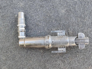 форсунка омывателя фары левая BMW 7 серия F01/F02 2012, 4.4 л., i, N63 B44 A, бензин, АКПП, седан, полный привод, 7178743