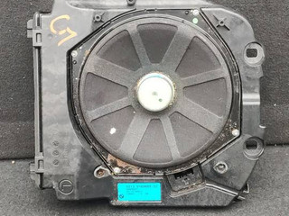 сабвуфер BMW 5 серия F07/F10/F11 2011, 3.0 л., бензин, АКПП, седан, 65139169685
