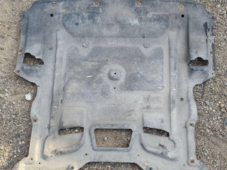 защита двигателя BMW 5 серия F07/F10/F11 2012, 3.0 л., D, N57 D30 A, дизель, АКПП, 475, седан, задний привод, правый руль, 51757185113