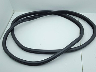уплотнитель двери BMW 5 серия F07/F10/F11 2010, 3.0 л., дизель, 7182288