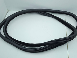 уплотнитель двери BMW 5 серия F07/F10/F11 2010, 3.0 л., дизель, 7182288