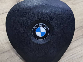 подушка безопасности водителя BMW 3 серия F30/F31/F34 F30 2013, 2.0 л., N20 B20 A, бензин, АКПП, седан, полный привод, 6857901