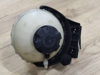 бачок расширительный BMW 3 серия F30/F31/F34 F30 2013, 2.0 л., N20 B20 A, бензин, АКПП, седан, полный привод, 17137609469, 17137609471