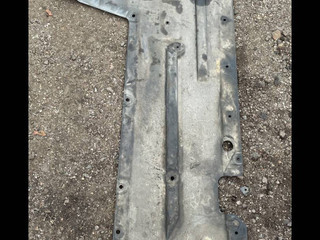 защита днища BMW 3 серия F30/F31/F34 F30 2012, 2.0 л., D, N47 D20 C, дизель, МКПП, 300, седан, задний привод, правый руль
