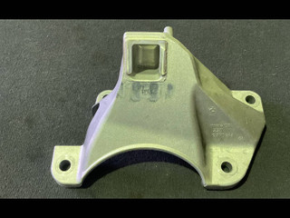 кронштейн двигателя BMW 5 серия F07/F10/F11 F10 2011, 3.0 л., N52 B30, бензин, АКПП, седан, 6775914
