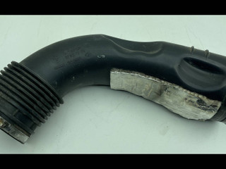 патрубок турбины BMW X6 F16 2016, 4.0 л., D, дизель, АКПП, внедорожник 5 дв., полный привод, правый руль, 13718512381