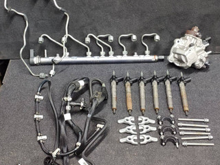форсунка BMW 7 серия F01/F02 2011, 3.0 л., D, N57 D30 A, дизель, АКПП, седан, задний привод, правый руль