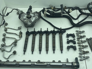 форсунка BMW 7 серия F01/F02 F01 2010, 3.0 л., D, N57 D30 A, дизель, АКПП, 475, седан, задний привод, правый руль