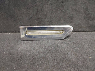 повторитель поворота на крыле правый BMW 7 серия F01/F02 F01 2010, 3.0 л., D, N57 D30 A, дизель, АКПП, 475, седан, задний привод, правый руль, 7203372