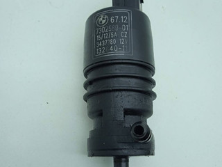 насос (моторчик) омывателя стекла BMW 3 серия F30/F31/F34 F30 2012, 2.0 л., D, N47 D20 C, дизель, МКПП, 300, седан, задний привод, правый руль, 7302589