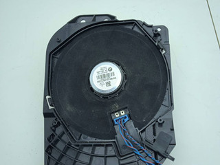 сабвуфер BMW 3 серия F30/F31/F34 F30 2012, 2.0 л., D, N47 D20 C, дизель, МКПП, 300, седан, задний привод, правый руль, 9210148
