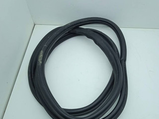 уплотнитель двери BMW X3 F25 2012, 3.0 л., i, N55 B30 A, бензин, АКПП, черный, внедорожник 5 дв., полный привод, 7205725