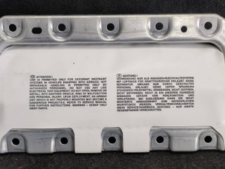 подушка безопасности пассажира BMW 4 серия F32/F33 [рестайлинг] F33 2017, 3.0 л., B58 B30 A, бензин, АКПП, кабриолет, задний привод, 9205197
