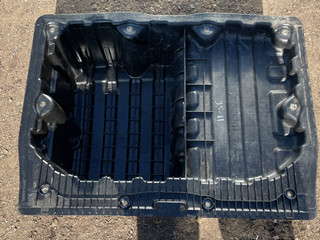 корыто пластиковое BMW 3 серия E90/E91/E92/E93 [рестайлинг] E92 2008, 3.0 л., D, M57 D30 (306D3), дизель, МКПП, черный, купе, задний привод, правый руль, 7120020