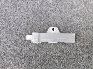 Антенна системы комфортного доступа BMW 5 серия F07/F10/F11 2010, 4.4 л., бензин, АКПП, хетчбэк 5 дв., 9220832
