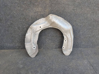 защитный кожух тормозного механизма BMW 3 серия F30/F31/F34 F30 2012, 2.0 л., D, N47 D20 C, дизель, МКПП, 300, седан, задний привод, правый руль