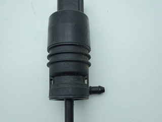 насос (моторчик) омывателя стекла BMW 5 серия F07/F10/F11 F10 2011, 3.5 л., бензин, АКПП, седан, 6934160