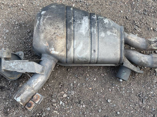 банка глушителя задняя BMW 5 серия F07/F10/F11 F10 2011, 2.0 л., дизель, АКПП, седан, правый руль, 8508186