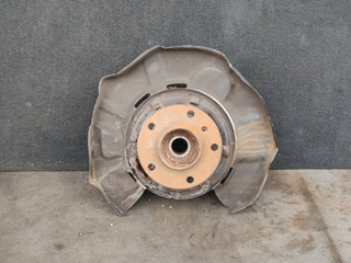 кулак задний правый BMW 3 серия F30/F31/F34 F30 2014, 3.5 л., дизель, АКПП, седан