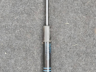 амортизатор капота BMW 2 серия F22/F23 F22 2015, 1.5 л., B38 B15 A, бензин, МКПП, купе, 7239233