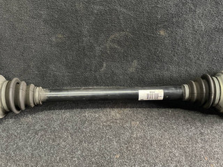 полуось задняя (приводной вал, ШРУС) BMW 5 серия F07/F10/F11 F10 2011, 3.0 л., N52 B30, бензин, АКПП, седан, 7581021