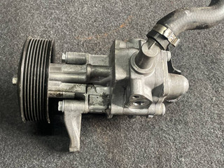 насос гидроусилителя руля BMW 5 серия F07/F10/F11 2010, 3.0 л., i, N55 B30 A, бензин, АКПП, белый, хетчбэк 5 дв., задний привод, 6794350