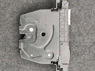 замок багажника BMW 5 серия F07/F10/F11 F10 2011, 2.0 л., дизель, АКПП, седан, правый руль, 51247191212