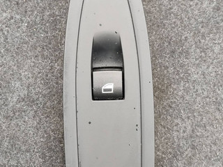 кнопка стеклоподъемника двери BMW 3 серия F30/F31/F34 F30 2012, 3.5 л., i, бензин, АКПП, седан, задний привод, 9208107, 7240421