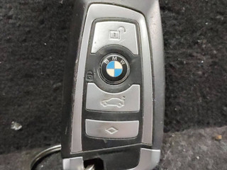 ключ BMW 7 серия F01/F02 F01 2010, 3.0 л., D, N57 D30 A, дизель, АКПП, 475, седан, задний привод, правый руль, 9226935