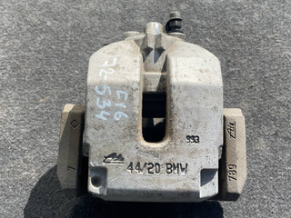 суппорт задний правый BMW X6 F16 2019, 3.5 л., бензин, АКПП, внедорожник 5 дв.