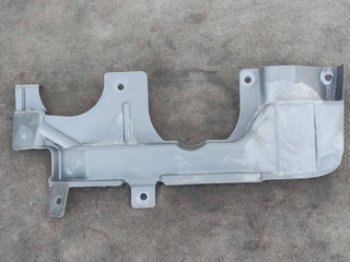 кожух (защита) рулевого механизма BMW X5 F15 2014, 4.0 л., дизель, АКПП, черный, внедорожник 5 дв., 51757160238