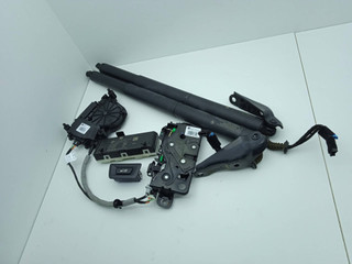комплект электропривода крышки багажника BMW X2 F39 2019, 2.0 л., B47 C20 B, дизель, МКПП, белый, внедорожник 5 дв., полный привод, правый руль, 9275119, 7423847, 8739659, 7423848