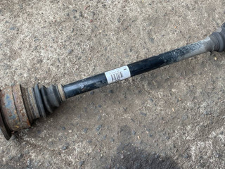 полуось задняя (приводной вал, ШРУС) BMW 5 серия F07/F10/F11 F10 2012, 3.0 л., D, N57 D30 B, дизель, АКПП, синий, седан, задний привод, правый руль, 7581018