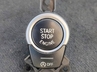 кнопка запуска двигателя BMW 5 серия F07/F10/F11 F10 2012, 2.0 л., дизель, АКПП, седан, 9225230