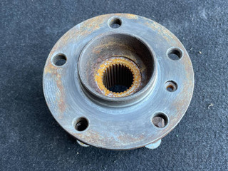 ступица задняя левая BMW 7 серия F01/F02 2011, 3.0 л., дизель, АКПП, седан, правый руль