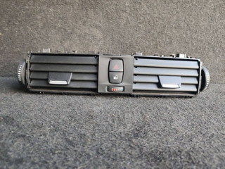 дефлектор обдува салона BMW 2 серия F22/F23 [рестайлинг] F22 2019, 3.0 л., B58 B30 A, бензин, АКПП, купе, задний привод, 9347436