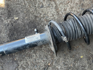 амортизатор передний правый BMW 4 серия F32/F33 F32 2015, 2.0 л., N47 D20 C, дизель, АКПП, 475, купе, правый руль, 6856627