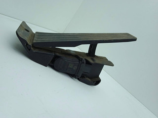 педаль BMW 4 серия F32/F33 F32 2015, 2.0 л., N47 D20 C, дизель, АКПП, 475, купе, правый руль, 6853175