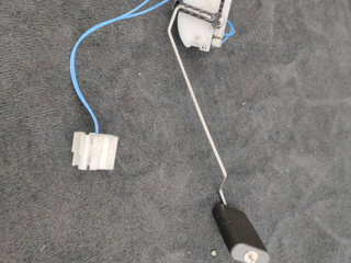 датчик уровня топлива BMW 5 серия F07/F10/F11 F10 2012, 2.0 л., дизель, АКПП, седан, 7319509, 09752107352