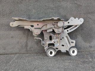 петля капота правая BMW X1 F48 2018, 2.5 л., дизель, АКПП, внедорожник 5 дв., правый руль, 7329442
