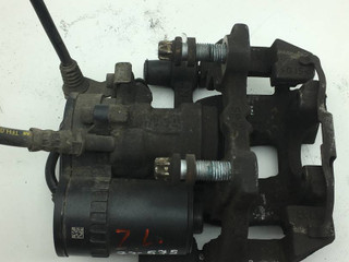 суппорт BMW X1 F48 2018, 2.5 л., дизель, АКПП, внедорожник 5 дв., правый руль, 6883027