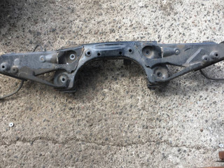 балка подвески задняя BMW X2 F39 2018, 2.0 л., i, B48 A20 A, бензин, АКПП, внедорожник 5 дв., передний привод, правый руль, 6851560