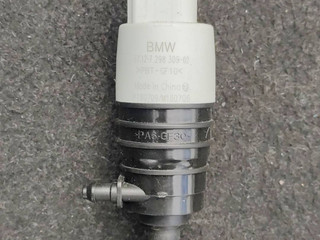 насос (моторчик) омывателя стекла BMW 4 серия F32/F33 [рестайлинг] F36 2018, 2.0 л., B48 B20 A, бензин, АКПП, хетчбэк 5 дв., задний привод, правый руль, 7298309