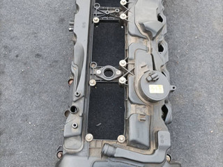 клапанная крышка BMW 5 серия F07/F10/F11 2011, 3.0 л., N55 B30 A, бензин, АКПП, седан, задний привод, 11127570292, 7570292