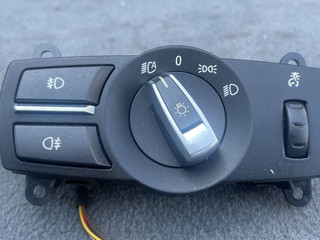 переключатель света BMW 5 серия F10/F11 [рестайлинг] F10 2013, 2.0 л., D, N47 D20 C, дизель, МКПП, белый, седан, задний привод, правый руль, 9192744